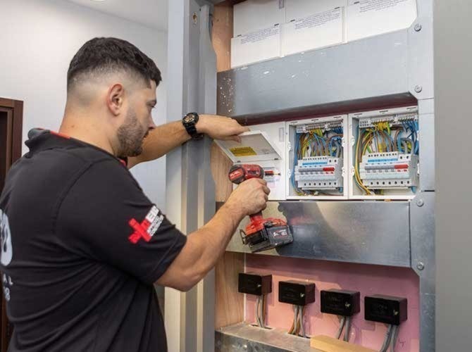 Expert Electrical Rewiring Services in Fulham